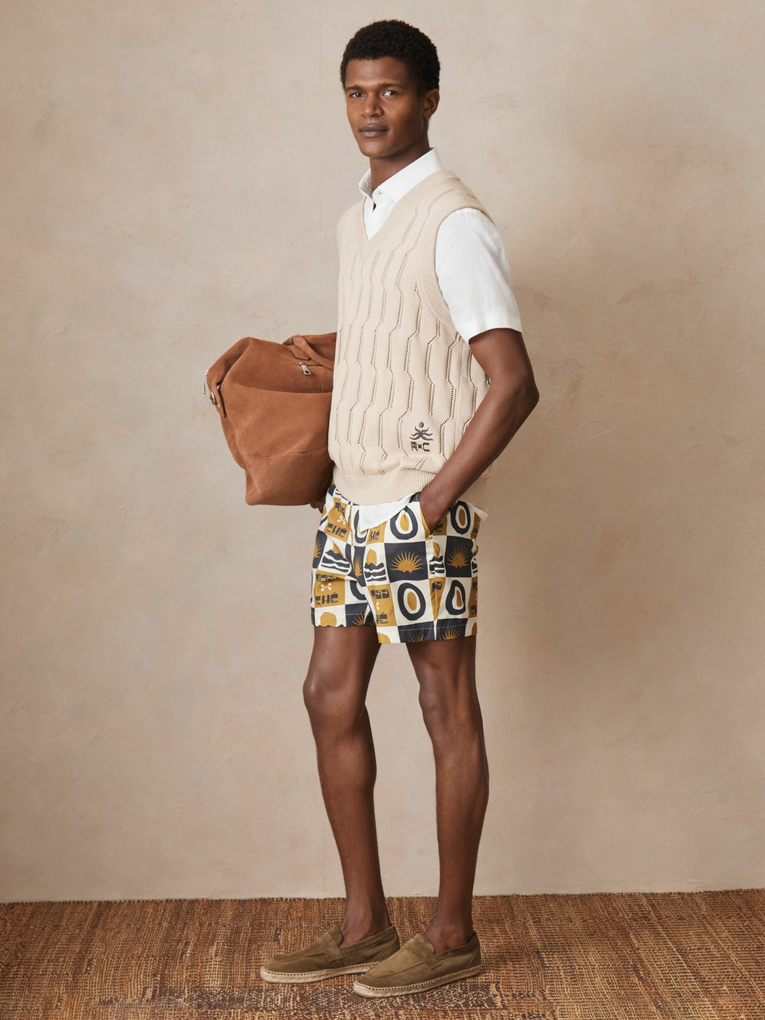 | Ché Sunset-Print Swim Shorts in Olive Green