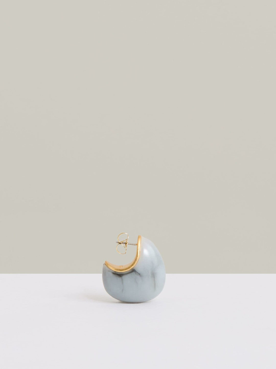 Curve Marble Scoop Earrings in Gold Tone