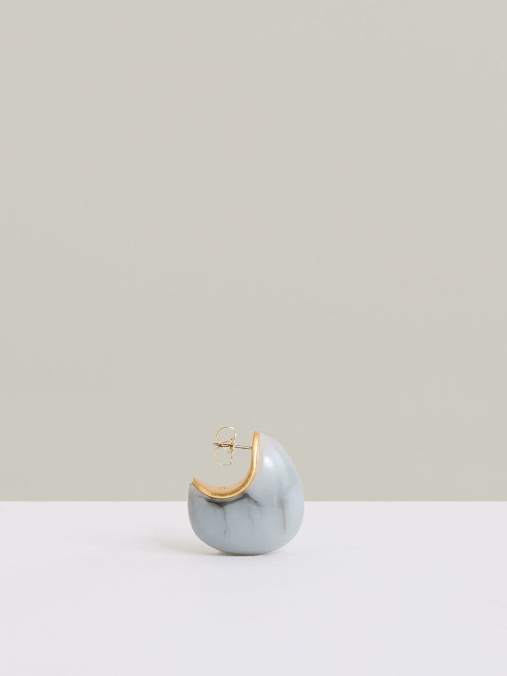 Curve Marble Scoop Earrings in Gold Tone