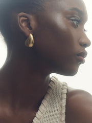 Curve Scoop Earrings in Gold Tone