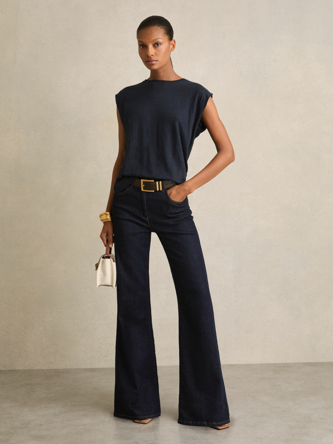 Linen Cap-Sleeve T-Shirt in Navy
