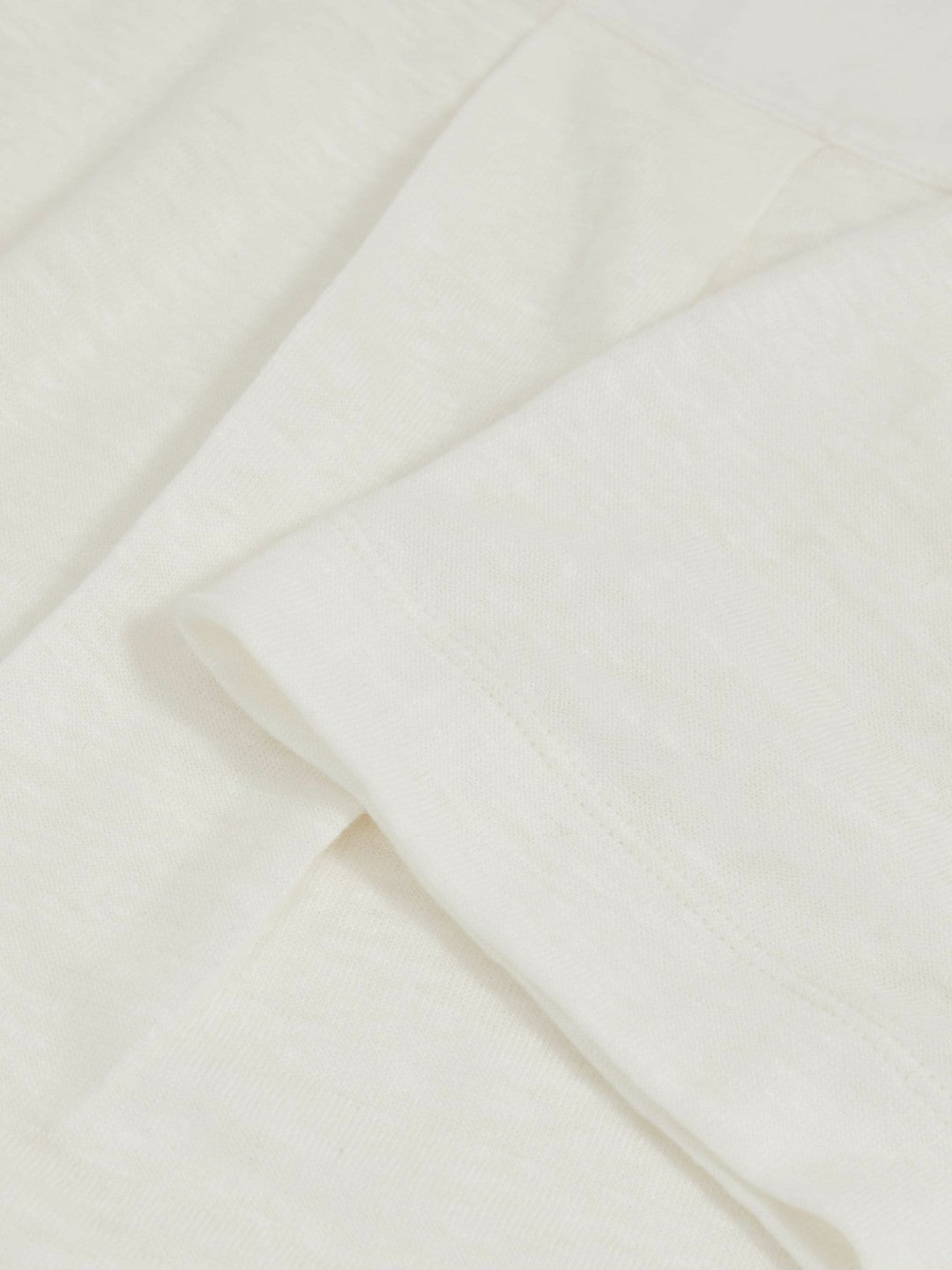 Linen V-Neck T-Shirt in White