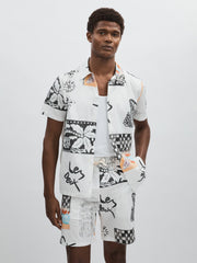 Les Deux Cotton Graphic-Print Shirt in Ivory Print