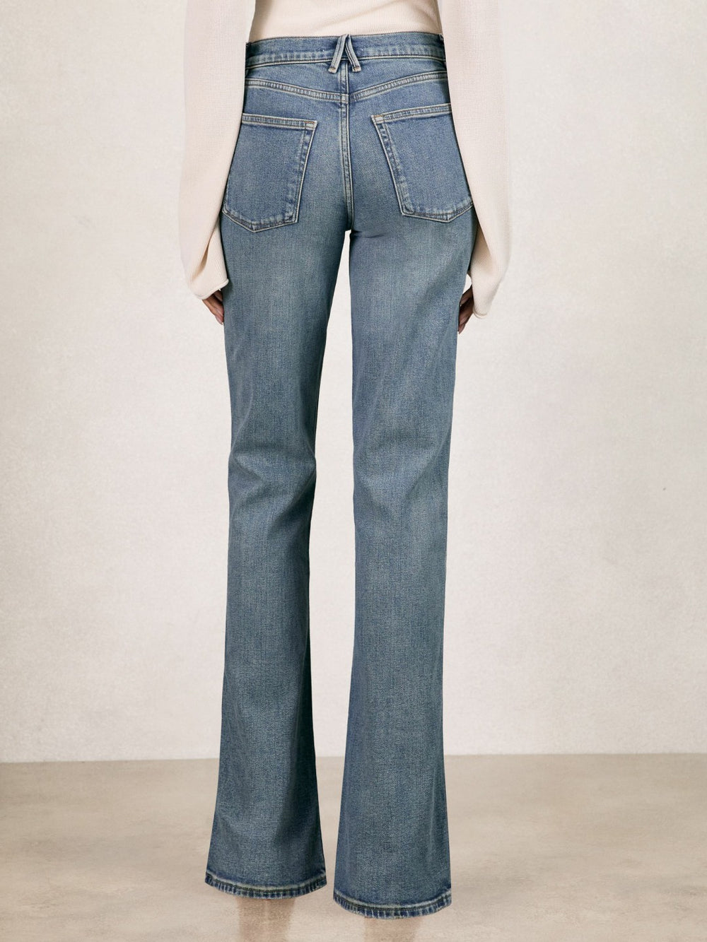 Jeans in Indigo Blue