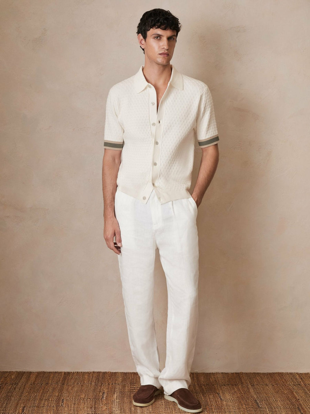 | Ché Textured Cuff-Trim Shirt in White