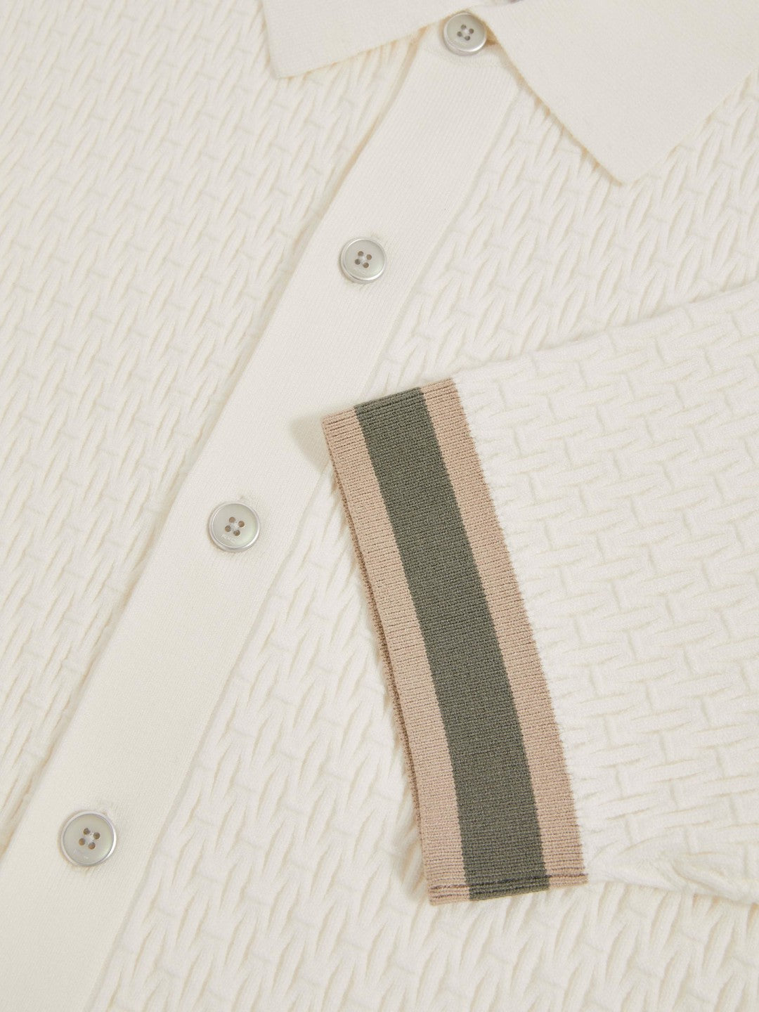 | Ché Textured Cuff-Trim Shirt in White