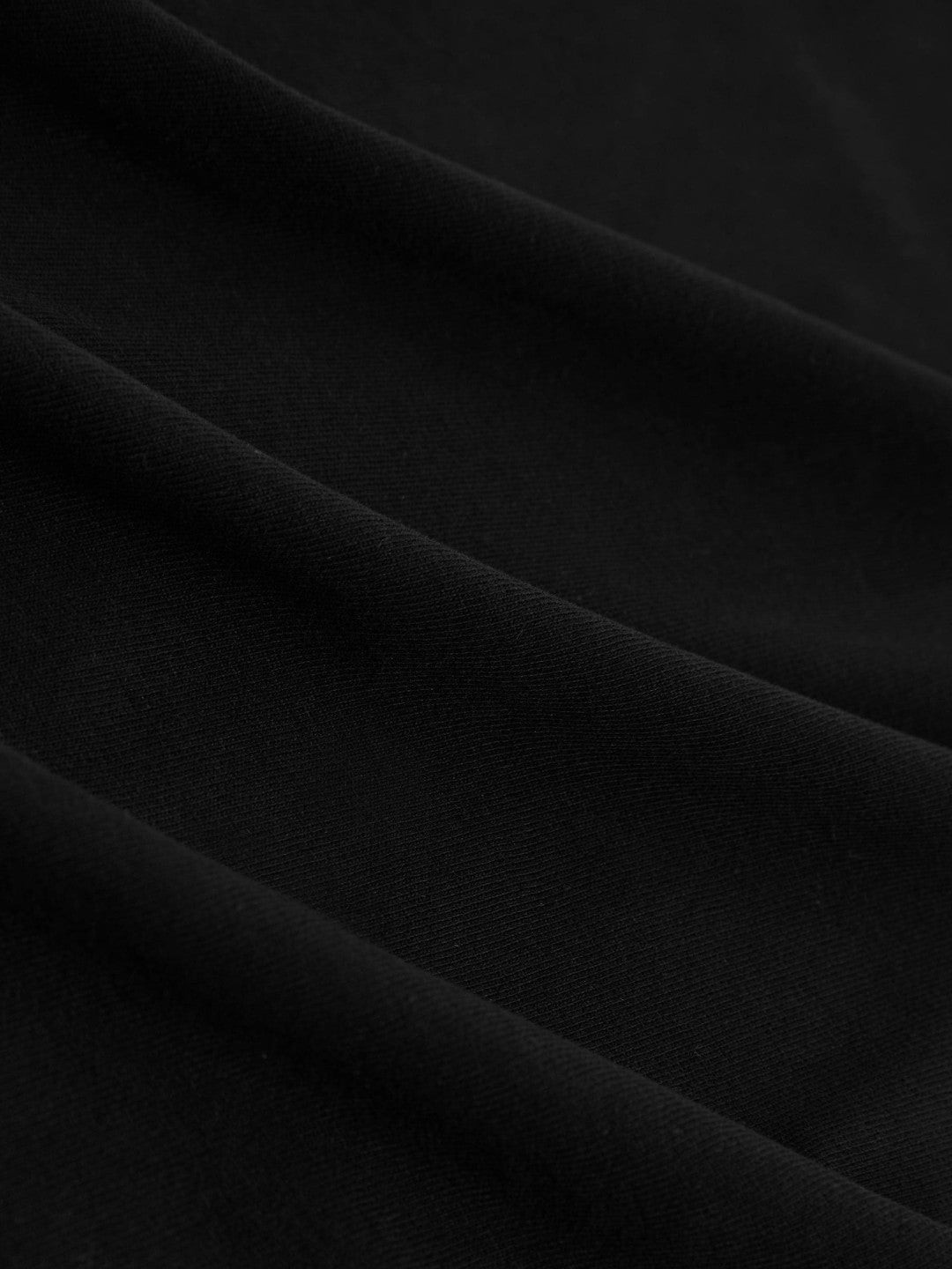 Brushed-Cotton V-Neck T-Shirt in Black