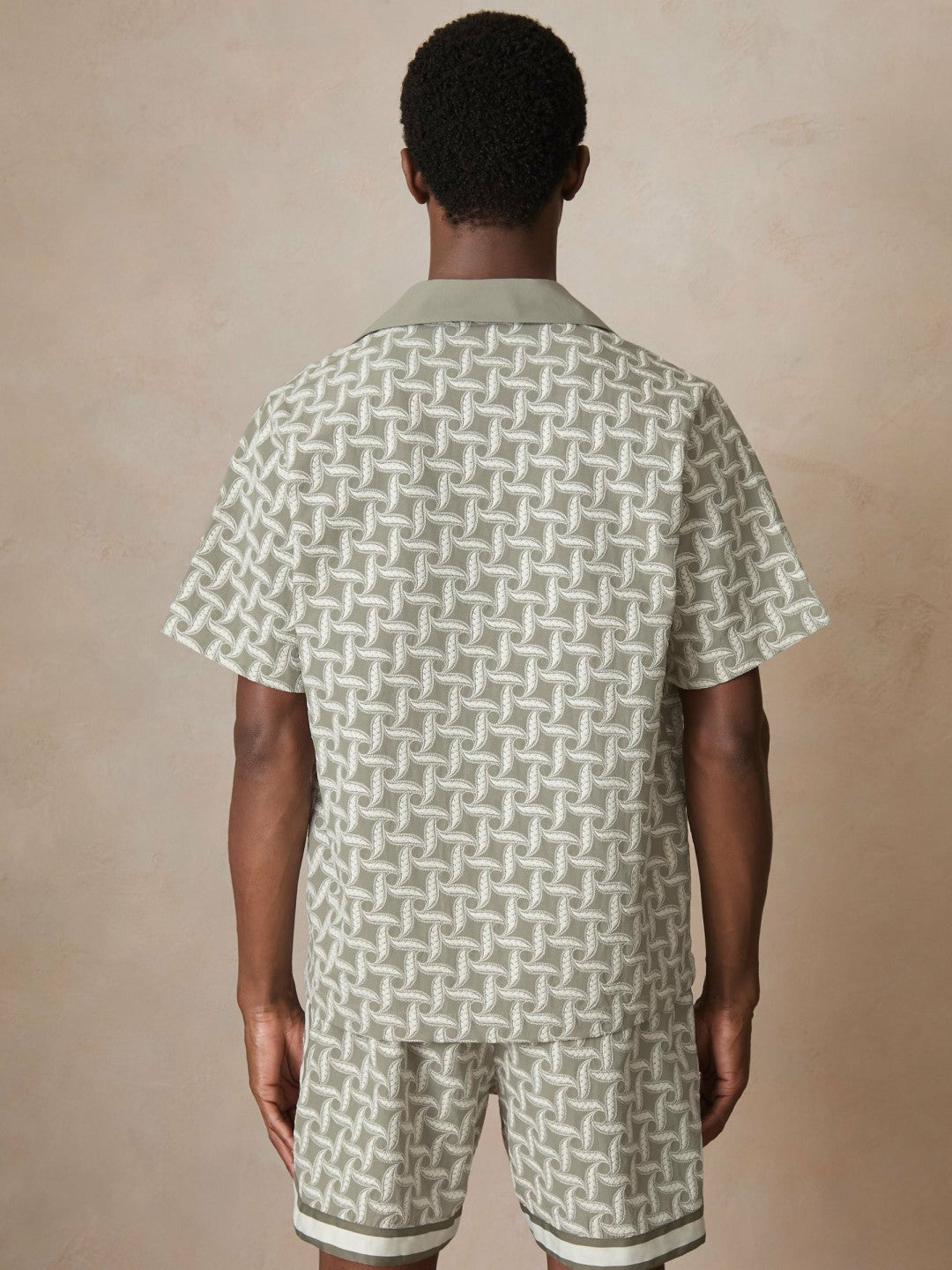 | Ché Motif-Embroidered Shirt in Sage/White