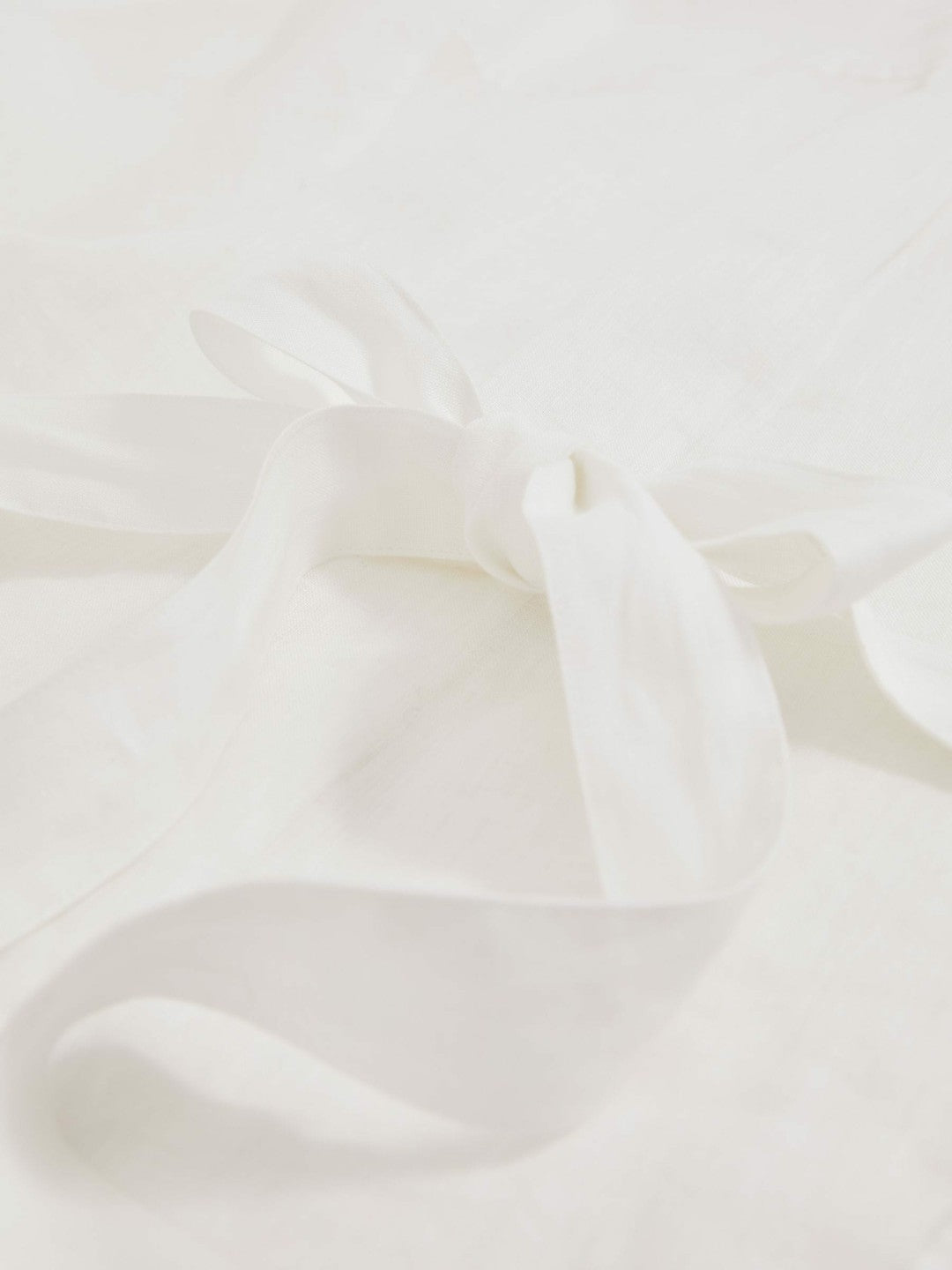 Linen Tie-Back Shirt in White