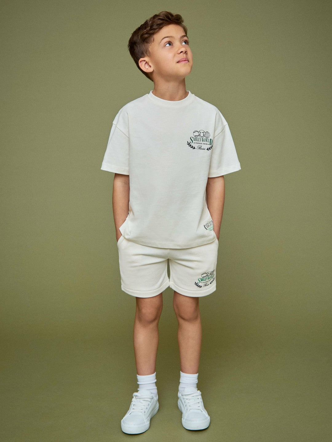 9-13 yrs SmileyWorld Oversize T-Shirt in White