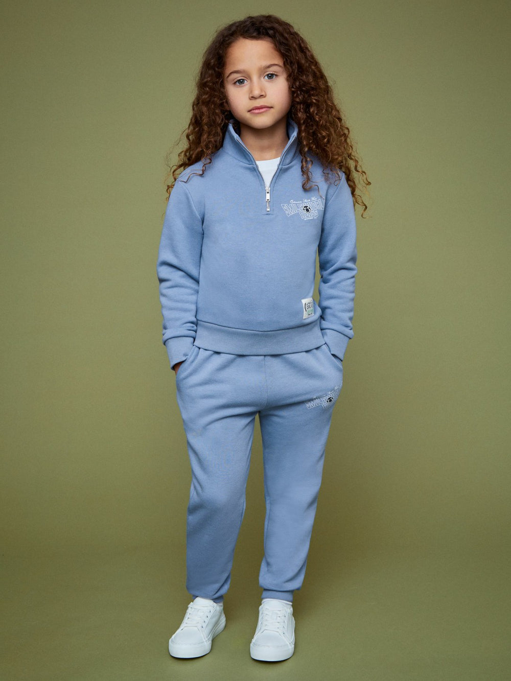 9-13 yrs SmileyWorld Half-Zip Sweatshirt Unisex Fit in Blue