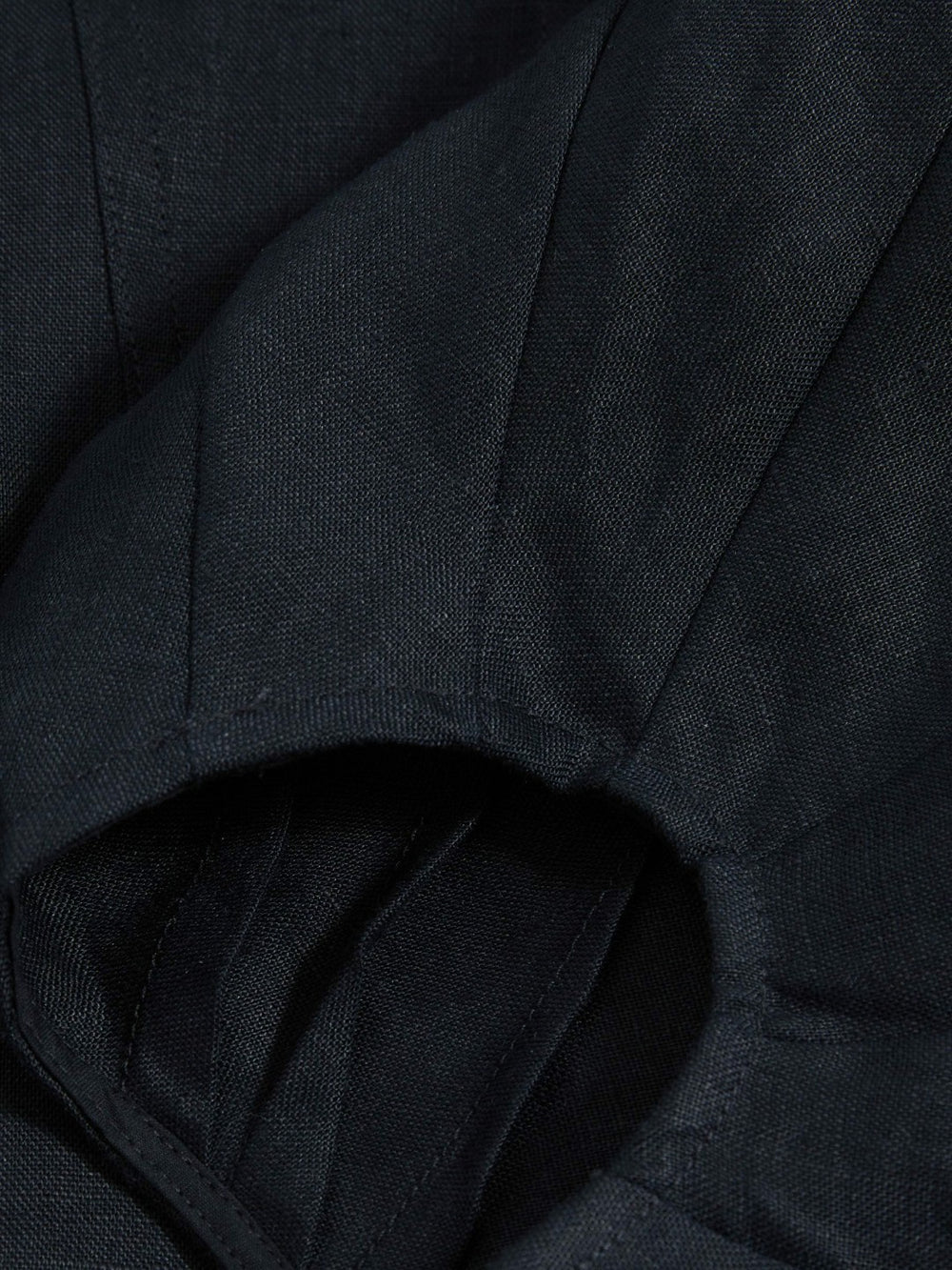 Linen Balloon-Sleeve Top in Navy