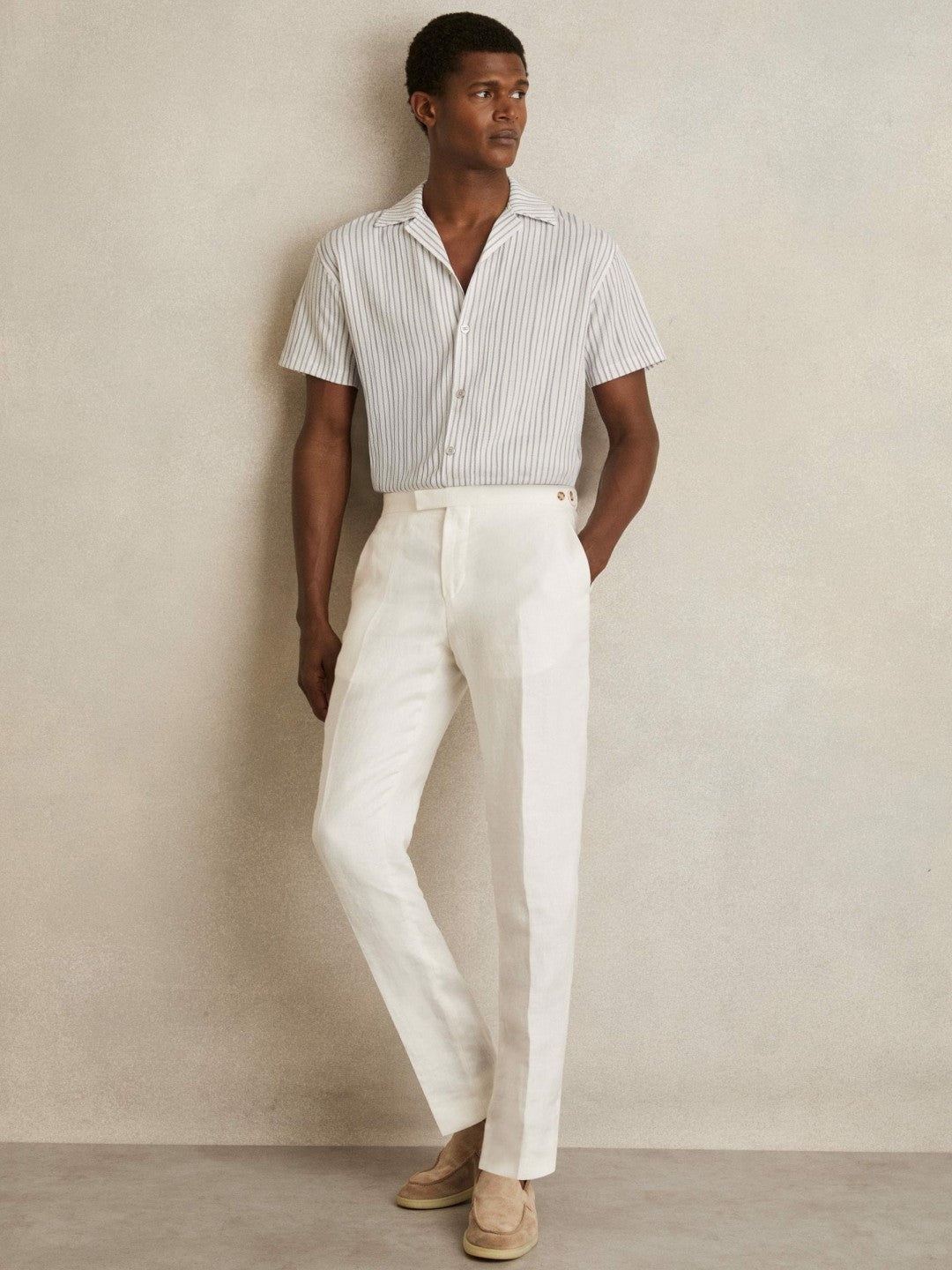 Textured Stripe Cuban Collar Shirt in White/Soft Blue