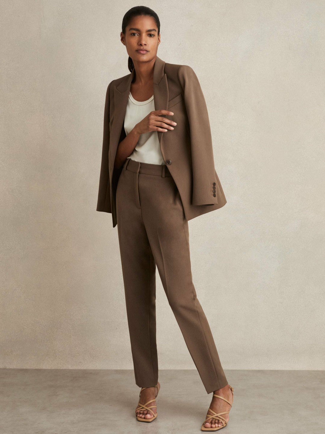 Petite Tailored Single Breasted Suit Blazer in Mink Neutral