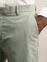 Short Length Casual Chino Shorts in Pistachio