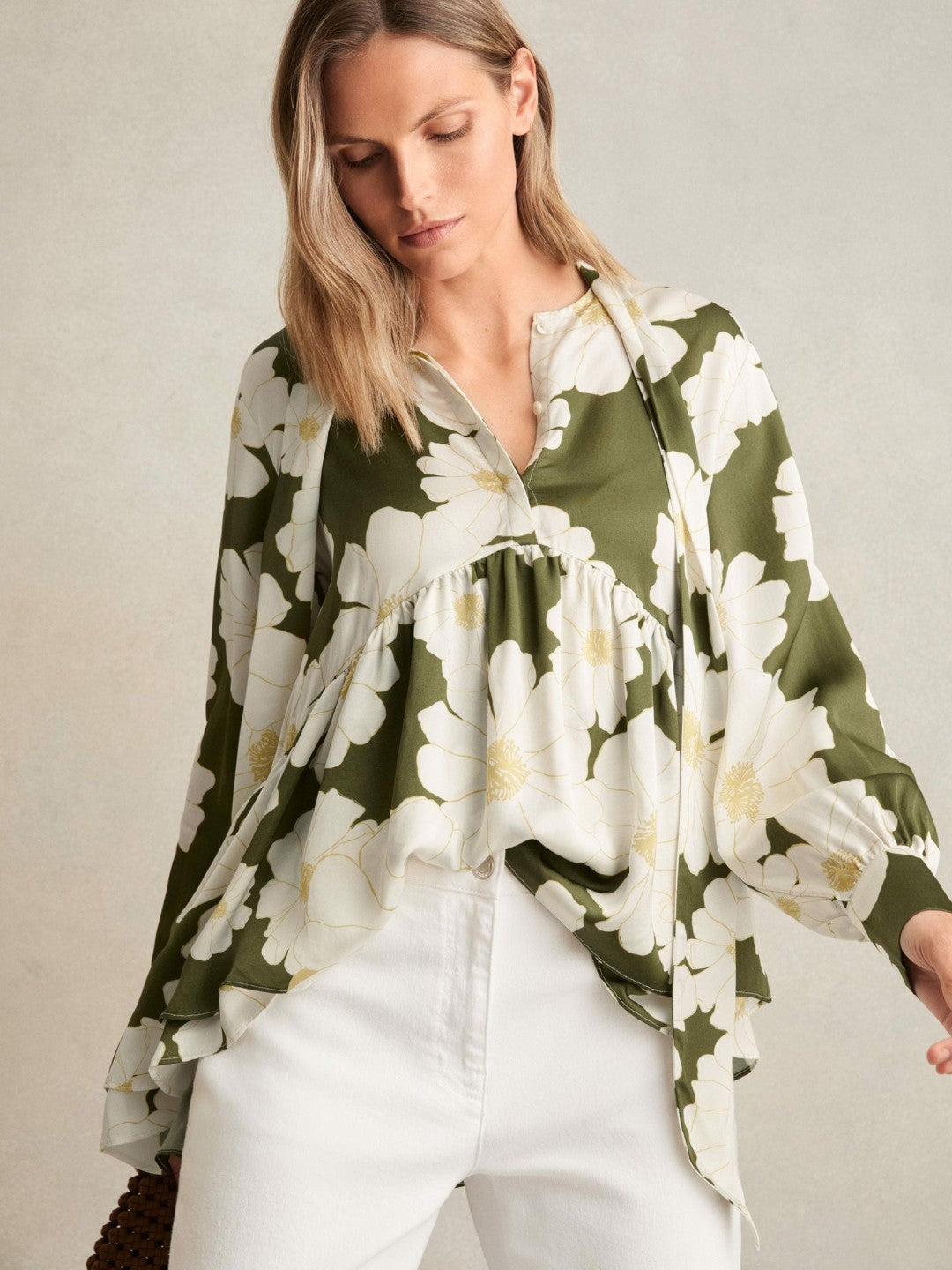 Floral Tie-Neck Swing Blouse in Ivory/Green