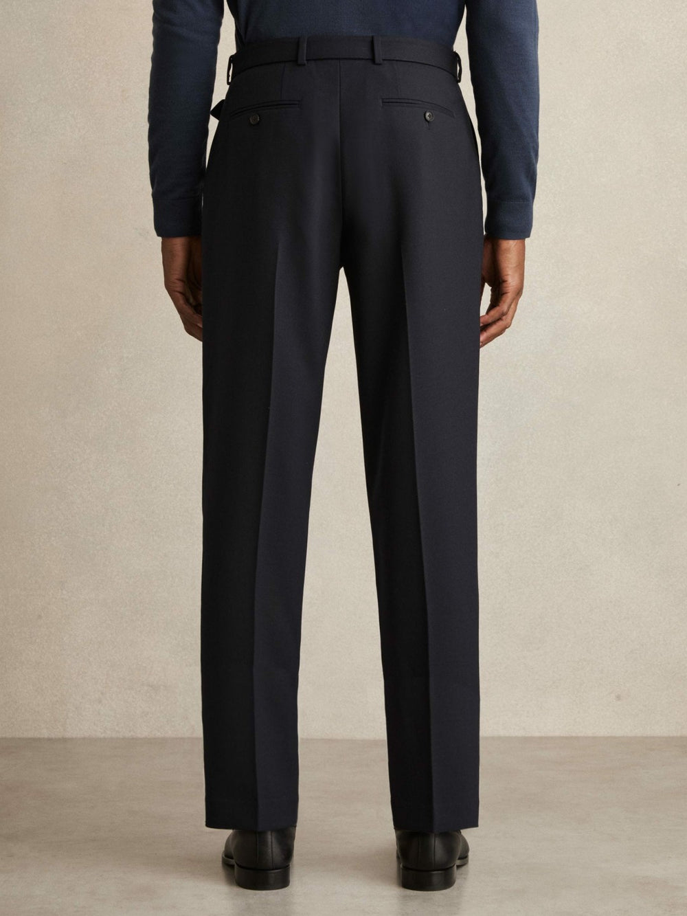 Wool-Blend Belted Pleated Trousers Regular-Fit in Navy