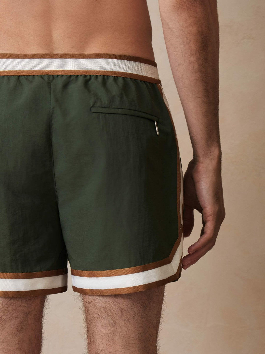 | Ché Stripe-Trim Swim Shorts in Pine Green