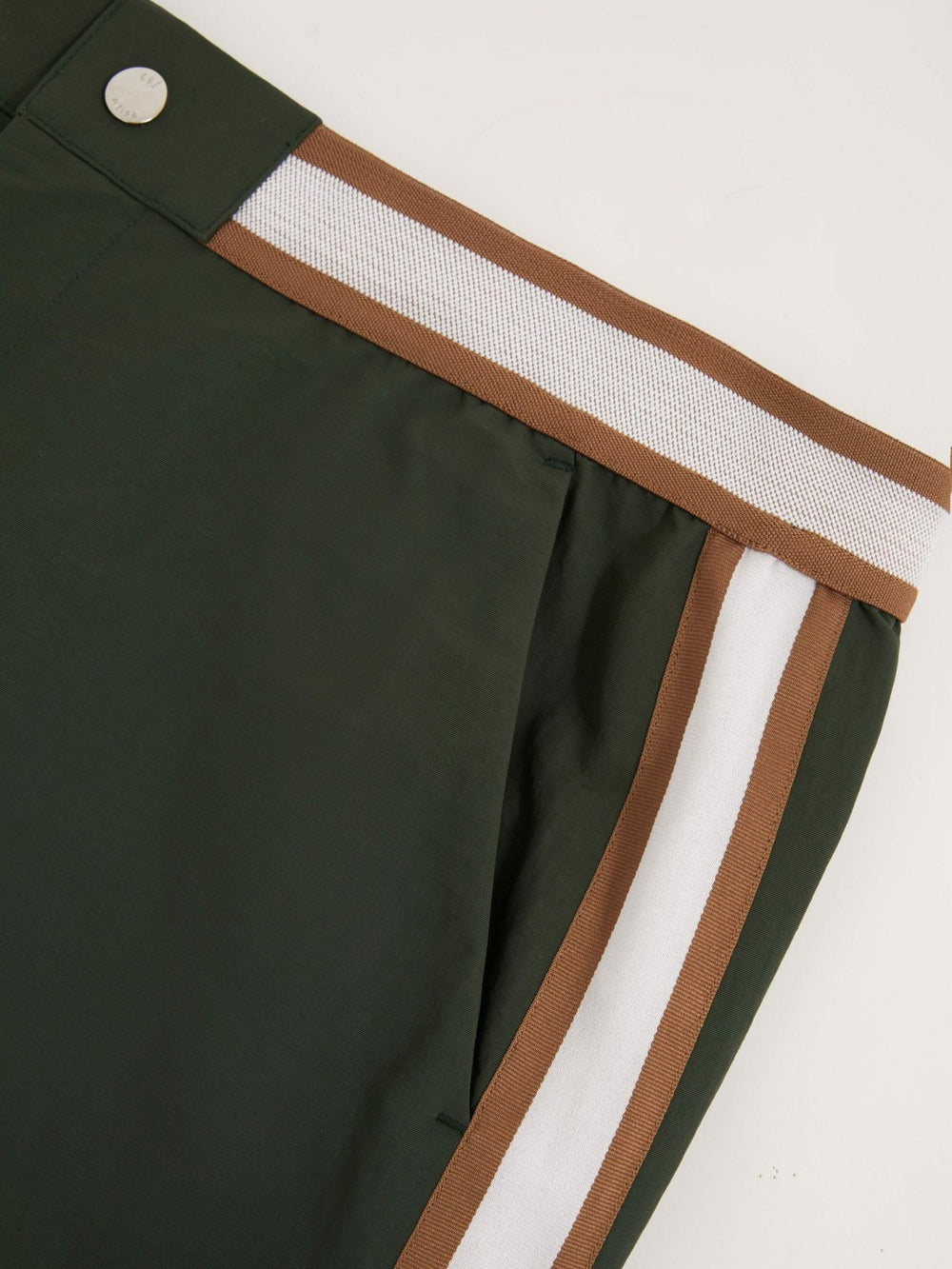 | Ché Stripe-Trim Swim Shorts in Pine Green
