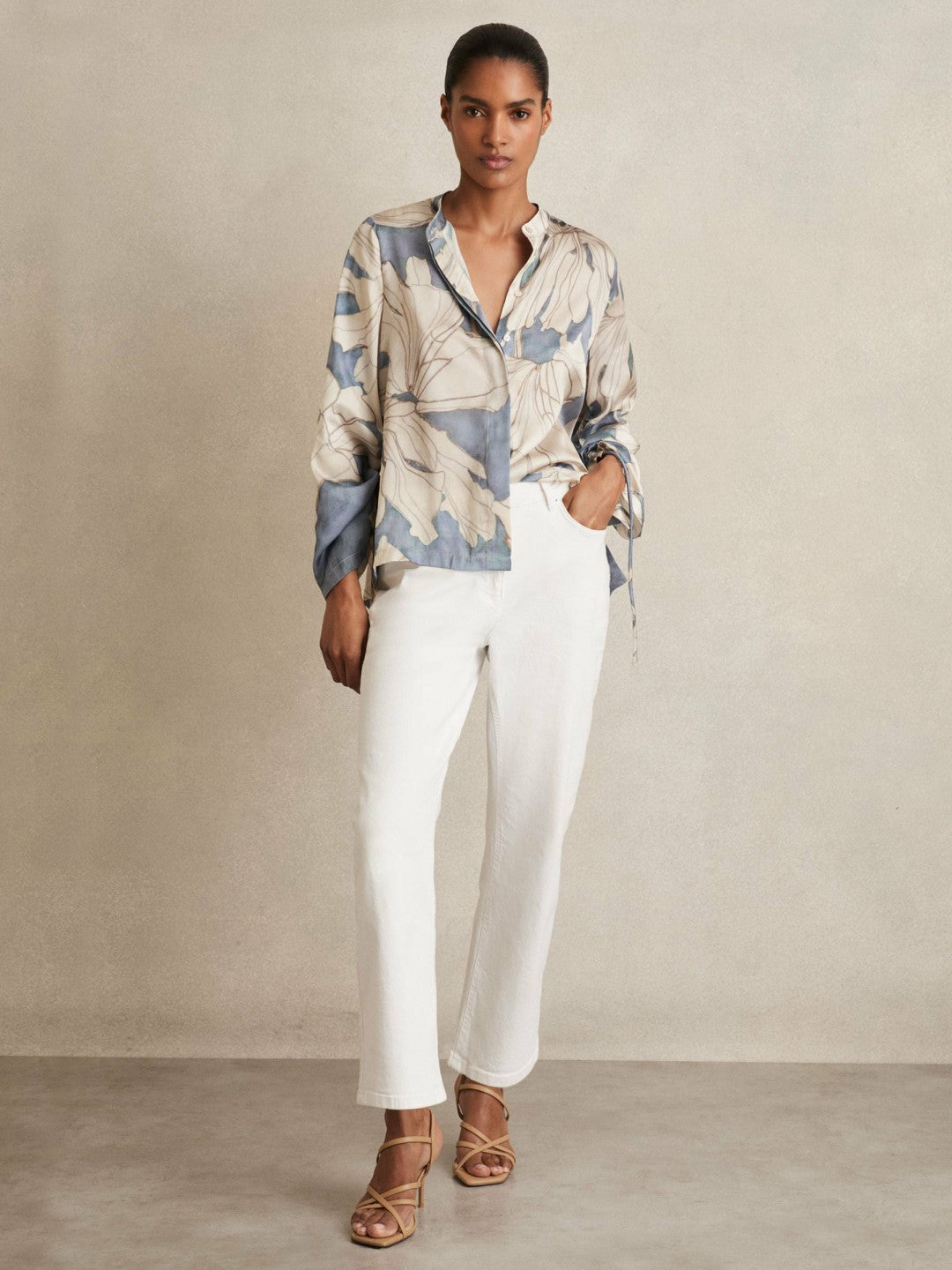 Floral Print Gathered Cut Out Shirt in Blue