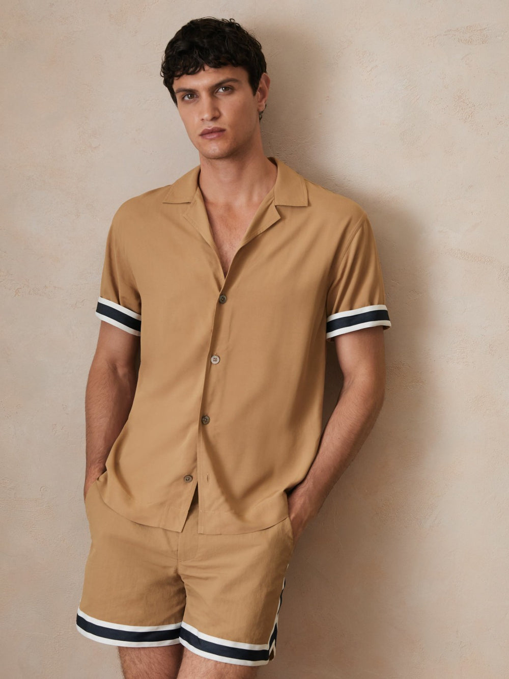 | Ché Stripe-Cuff Shirt in Camel