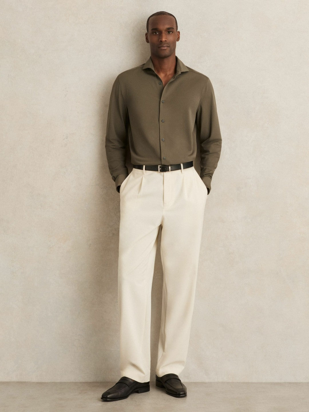 Stretch Jersey Cutaway-Collar Shirt in Olive Green