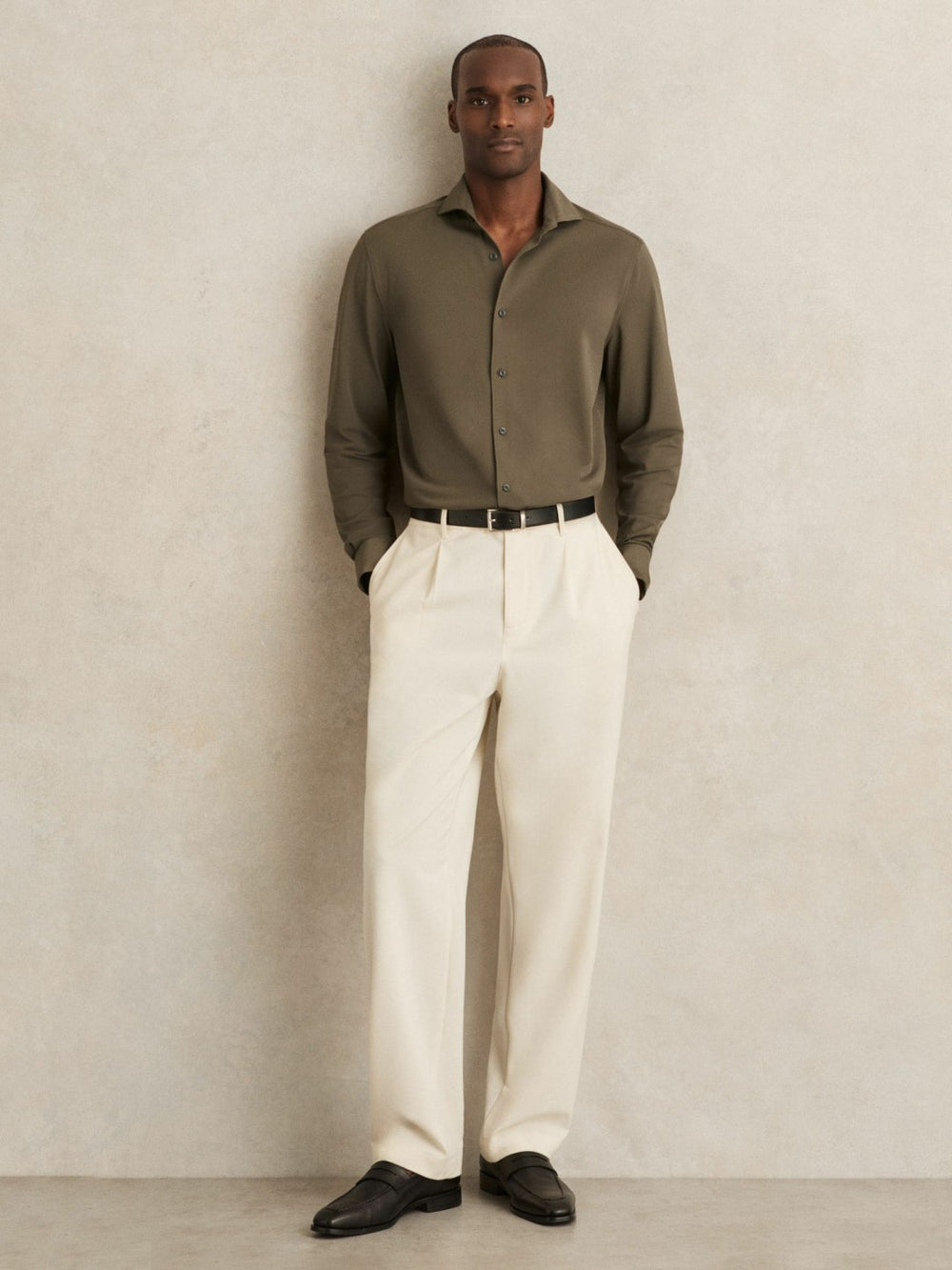 Stretch Jersey Cutaway-Collar Shirt in Olive Green