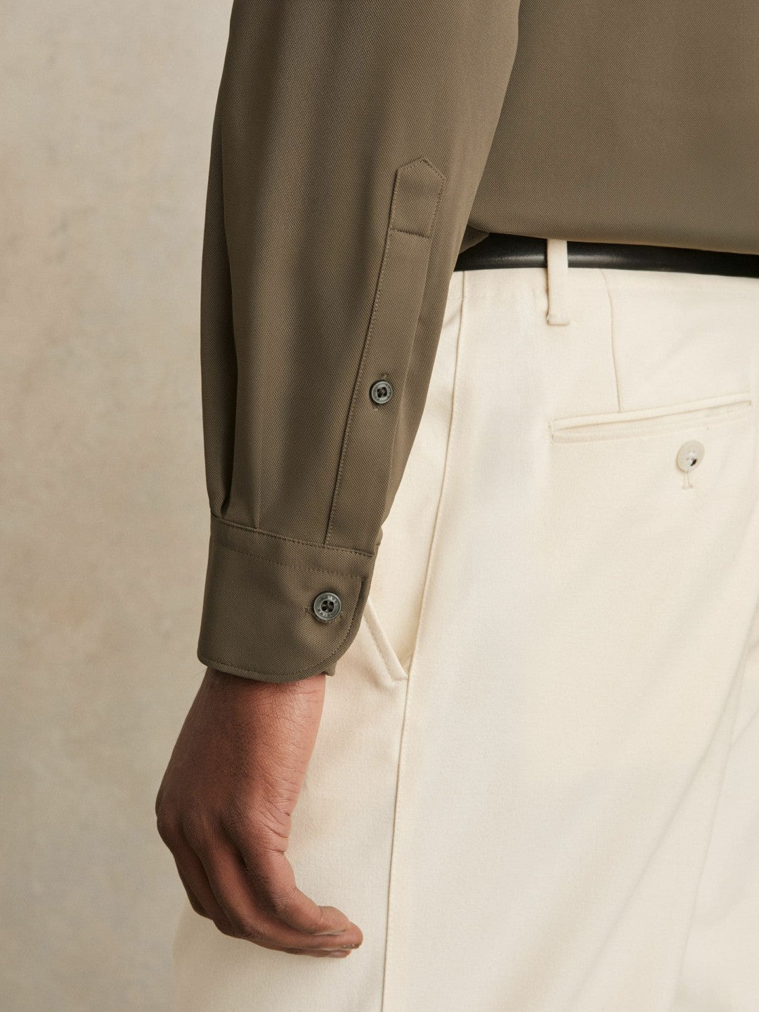 Stretch Jersey Cutaway-Collar Shirt in Olive Green