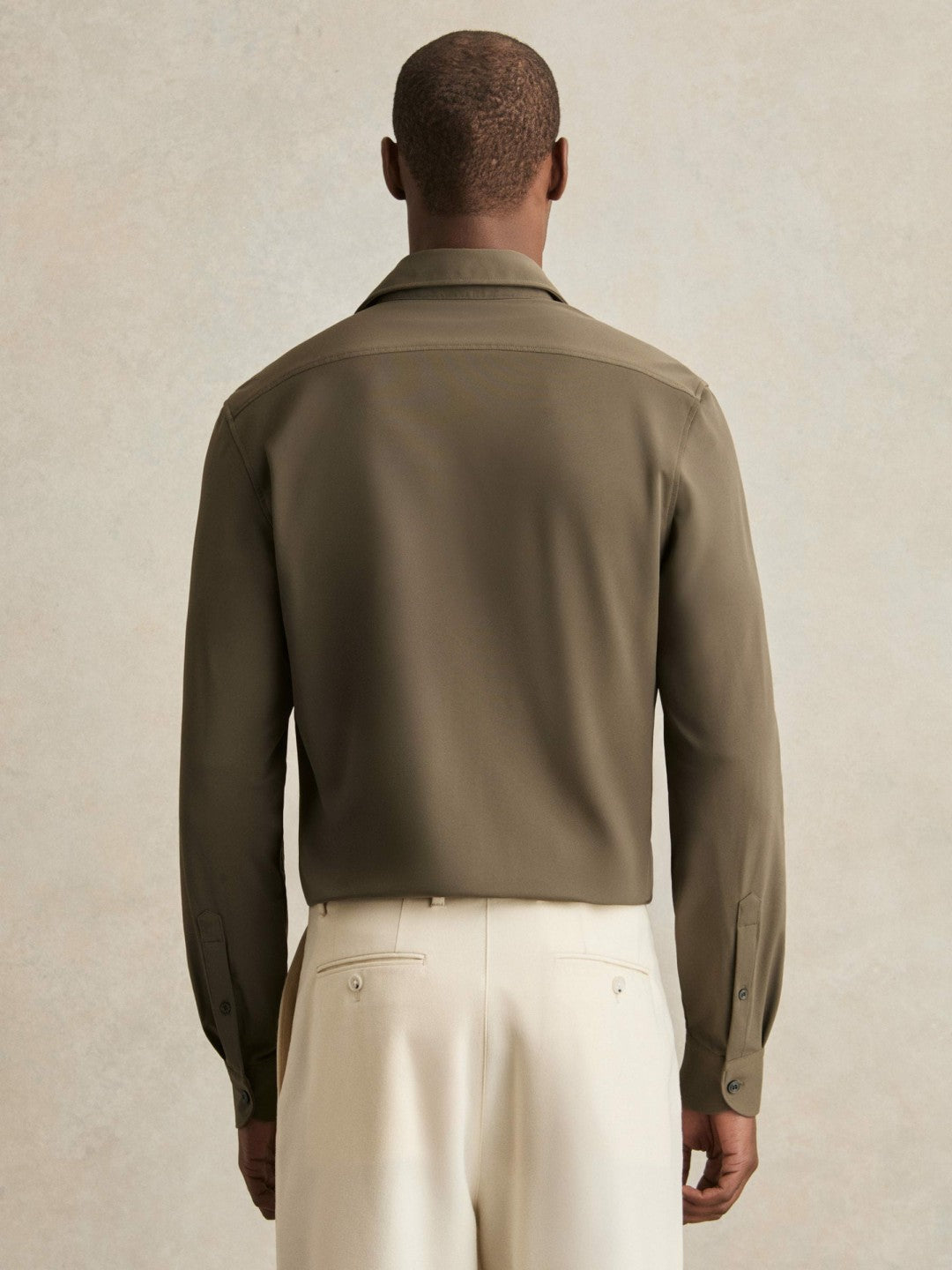 Stretch Jersey Cutaway-Collar Shirt in Olive Green