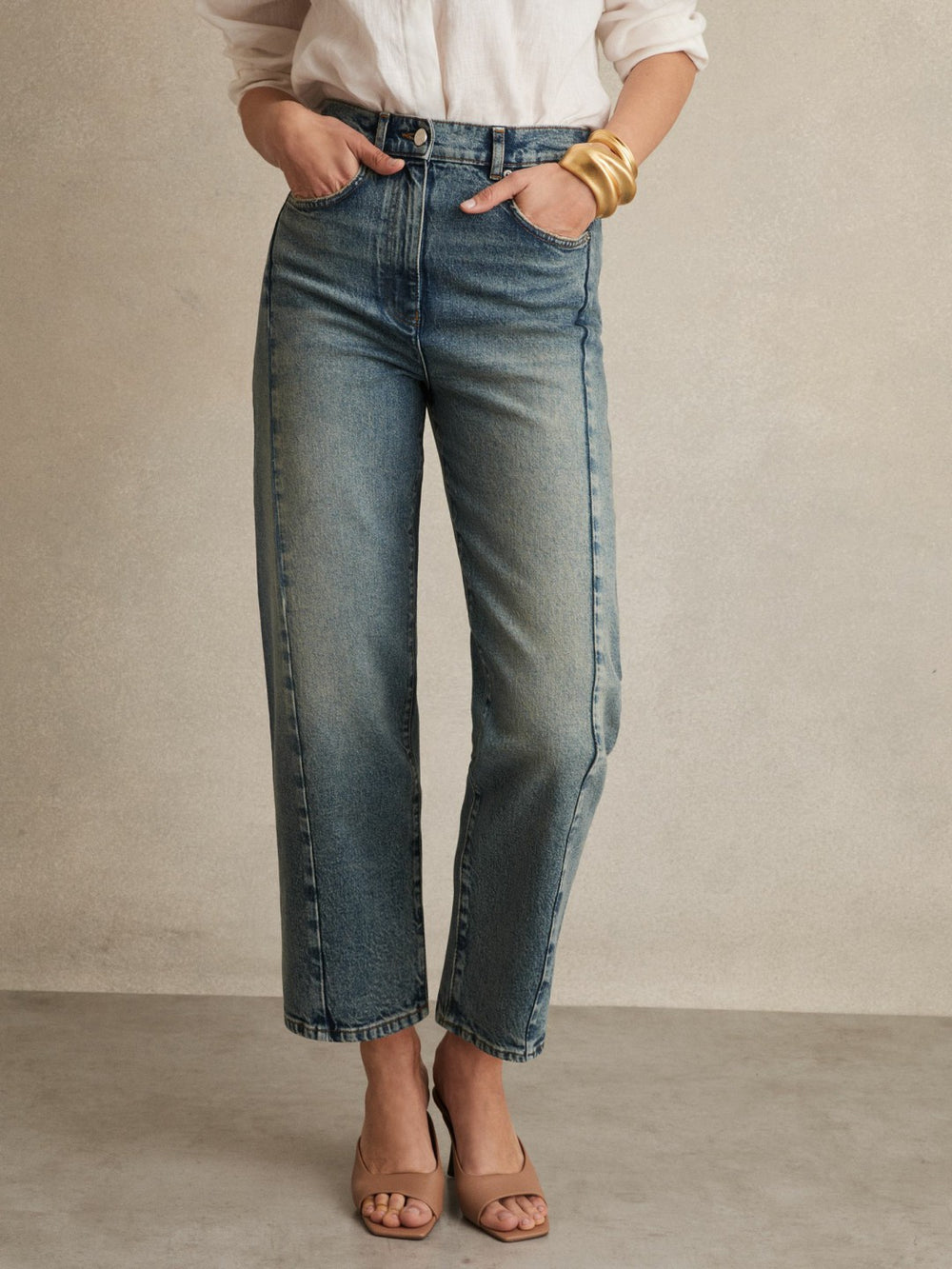 Petite Barrel-Leg Seam Jeans in Mid Blue