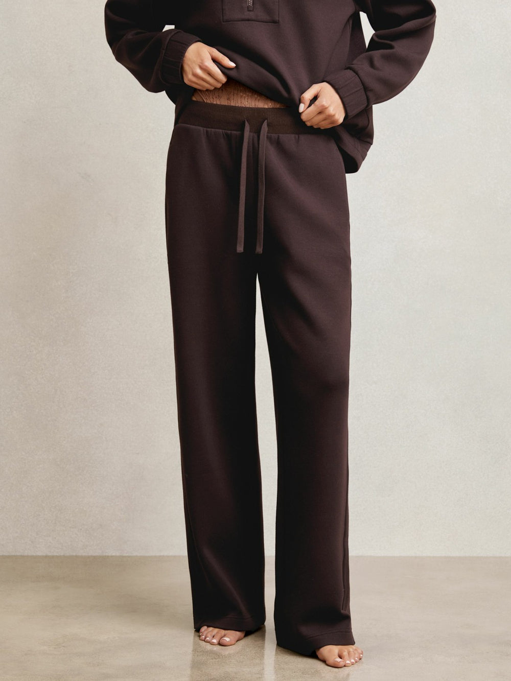 Wide-Leg Interlock Drawstring Joggers in Plum