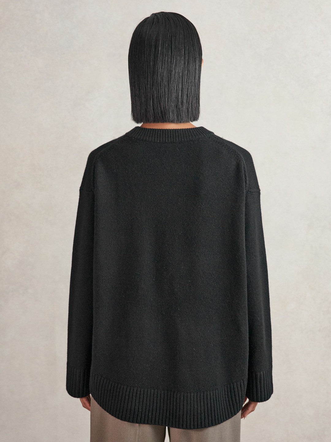 Wool-Cashmere Crew-Neck Jumper in Black