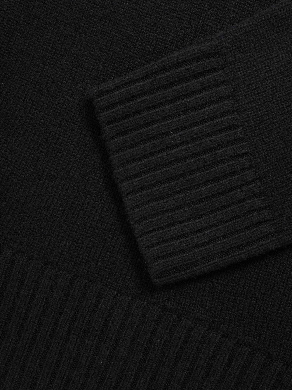 Wool-Cashmere Crew-Neck Jumper in Black