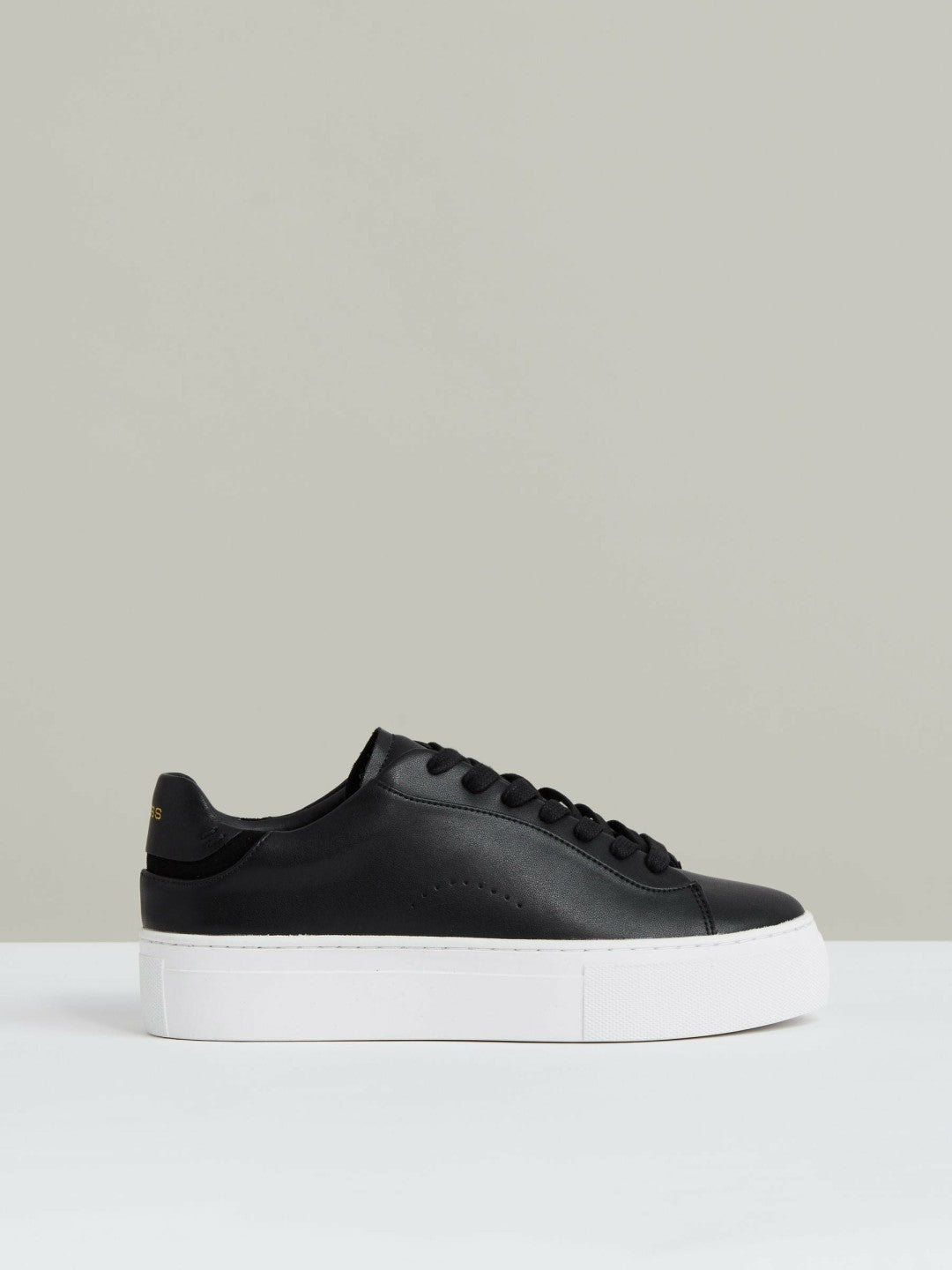 Leather Low-Top Trainers in Black