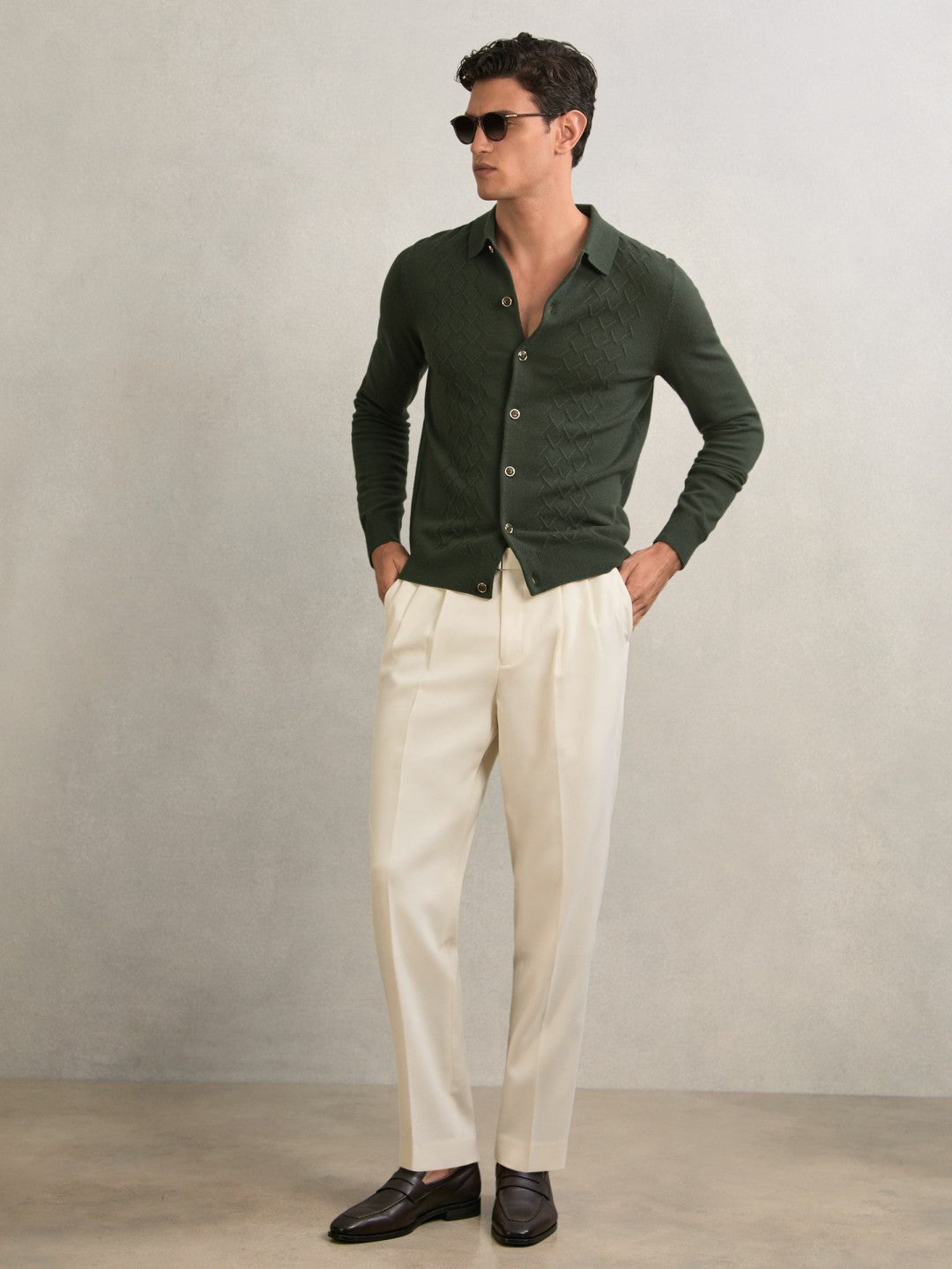 Wool V-Stitch Button-Through Cardigan in Forest Green