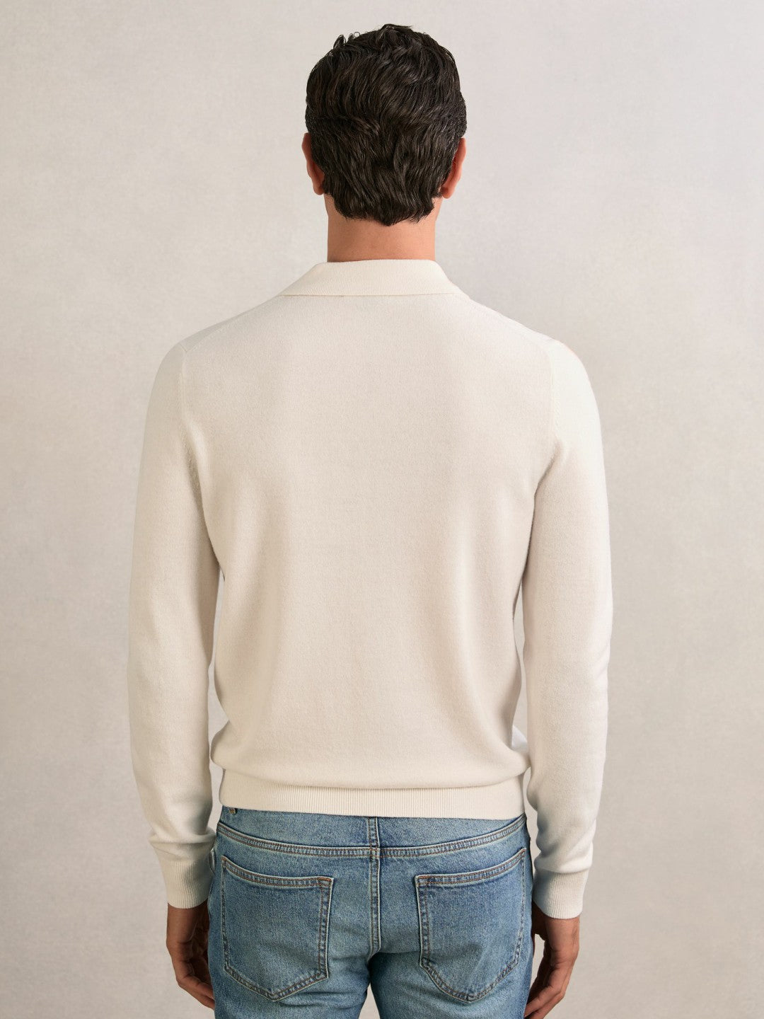 Wool V-Stitch Button-Through Cardigan in Off White