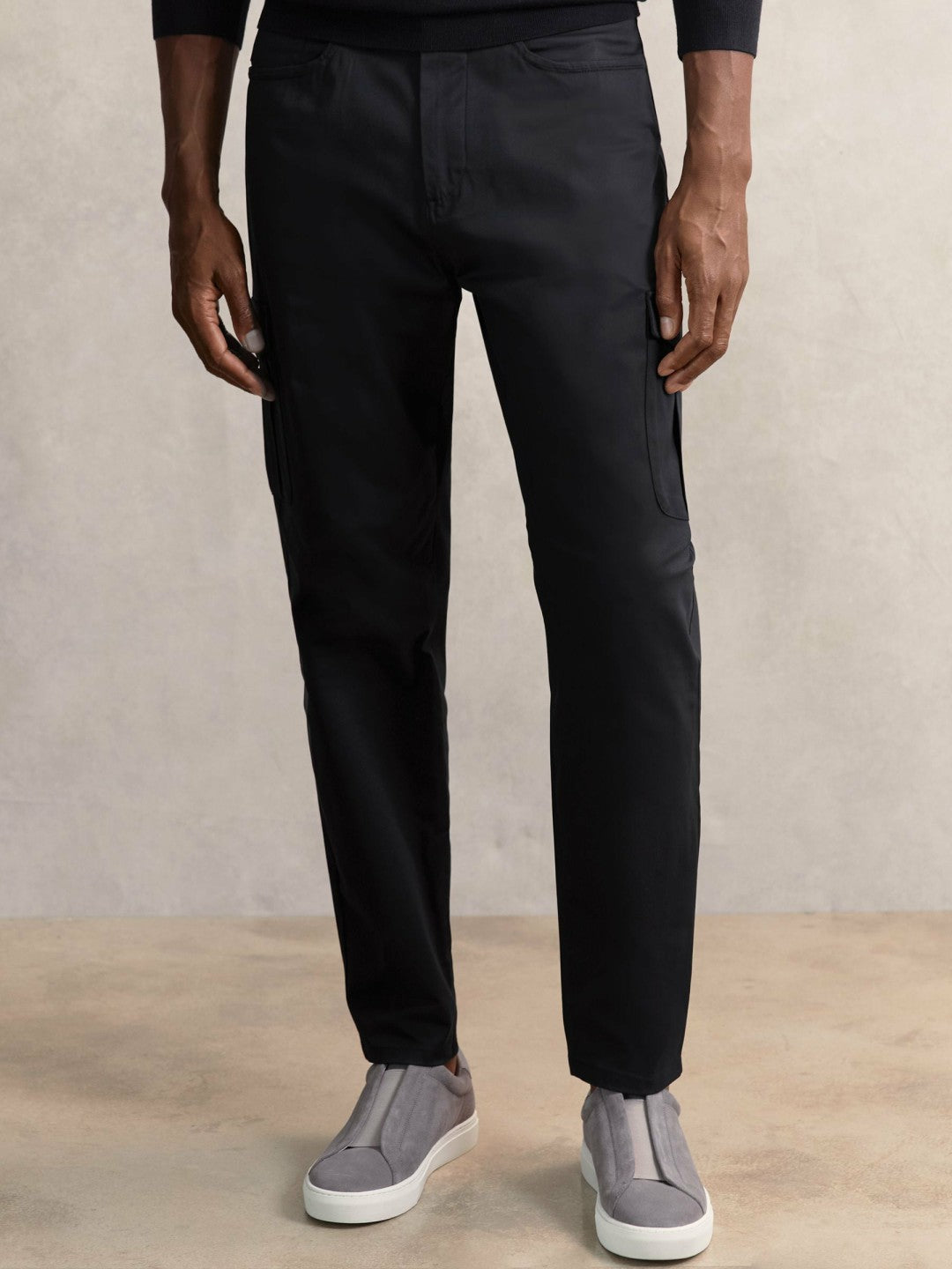 Cotton-Lyocell Cargo Trousers in Navy