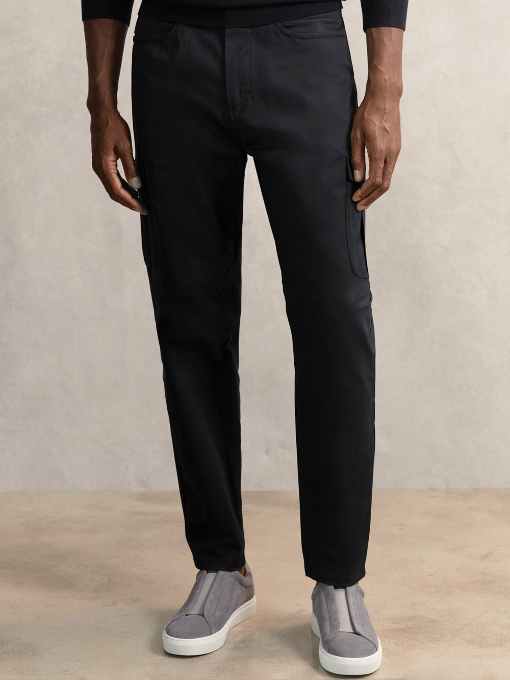Cotton-Lyocell Cargo Trousers in Navy