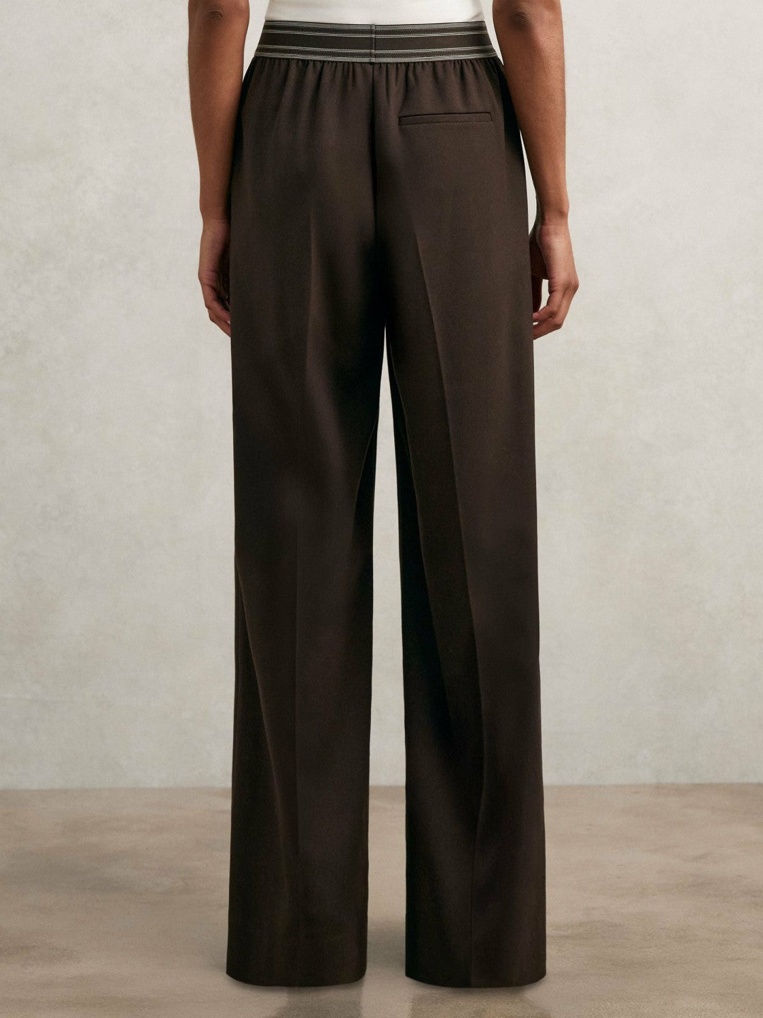 Petite Wide-Leg Contrast-Waistband Trousers in Chocolate Brown