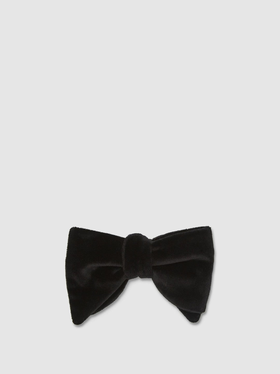 Velvet Bow Tie in Black