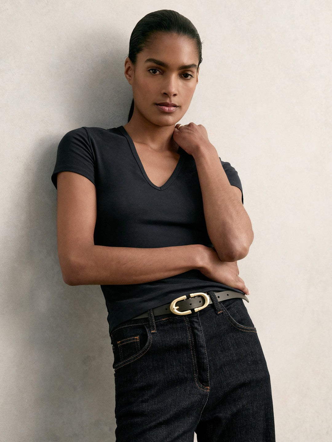 Stretch Cotton V-Neck T-Shirt in Navy