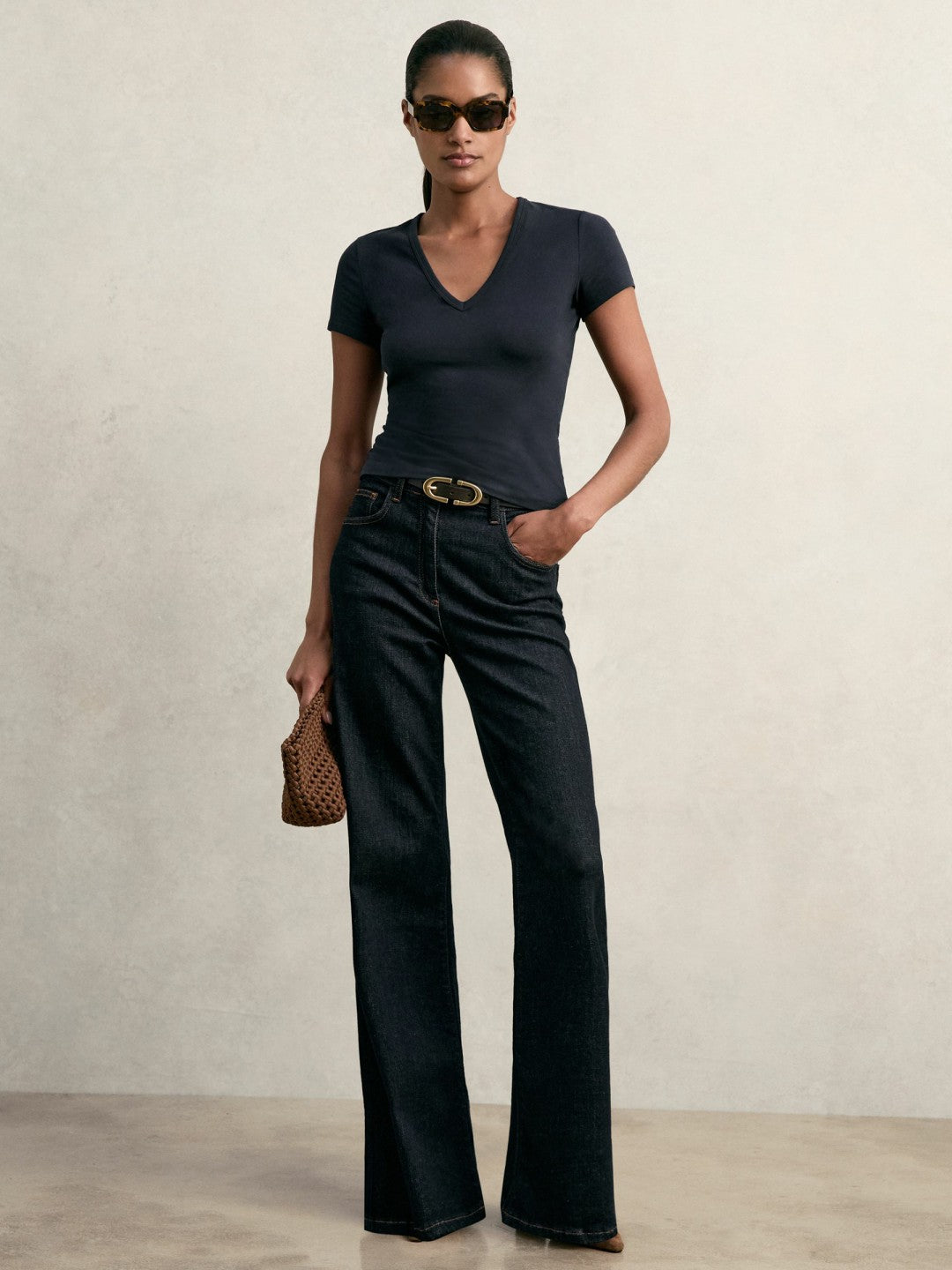 Stretch Cotton V-Neck T-Shirt in Navy