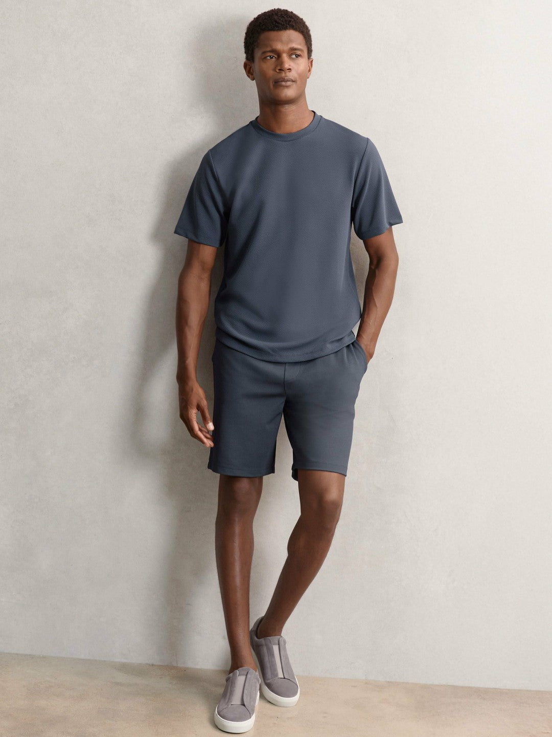 Textured Crew-Neck T-Shirt in Airforce Blue