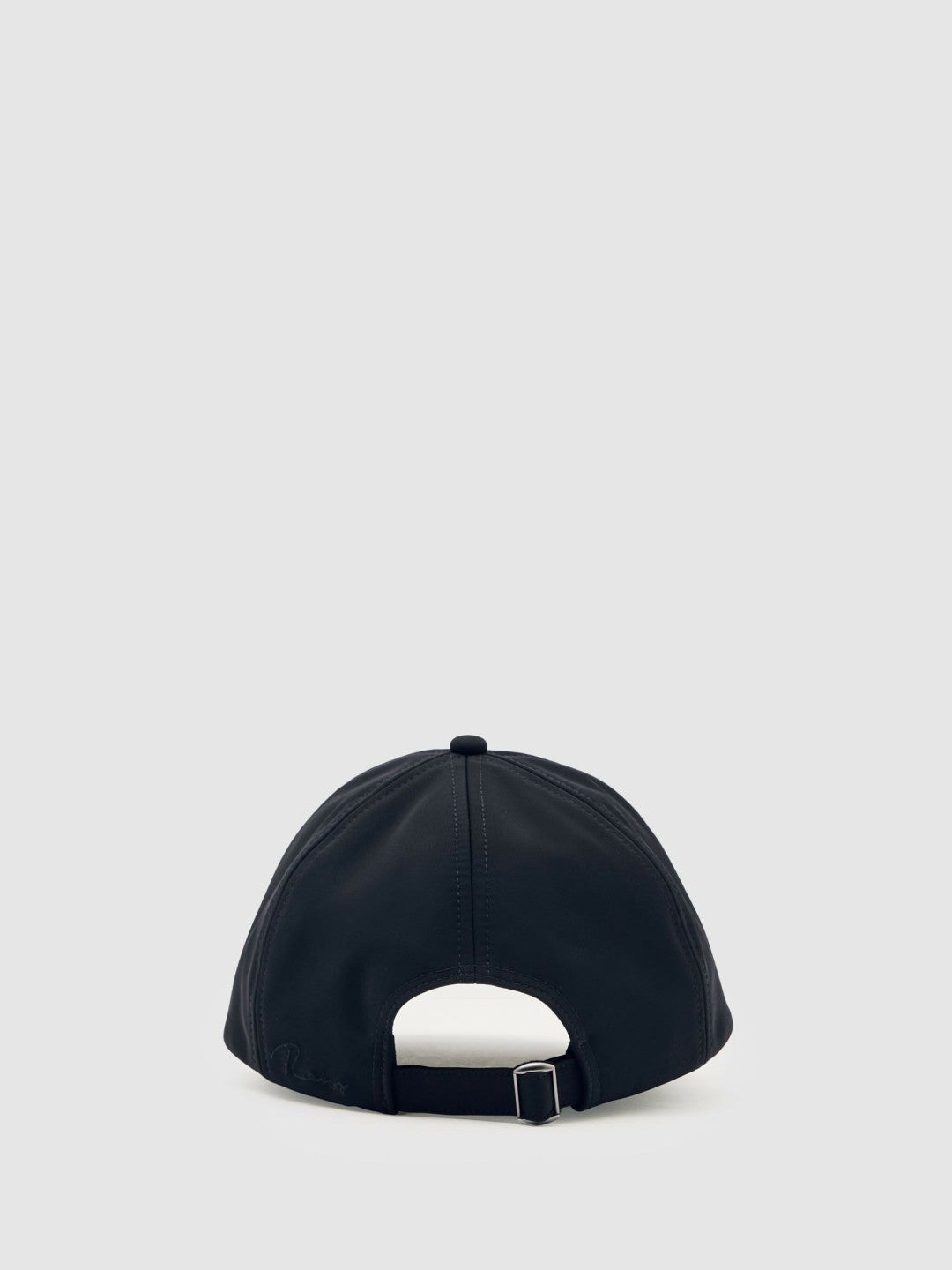 Embroidered Logo Tech Baseball Cap in Navy