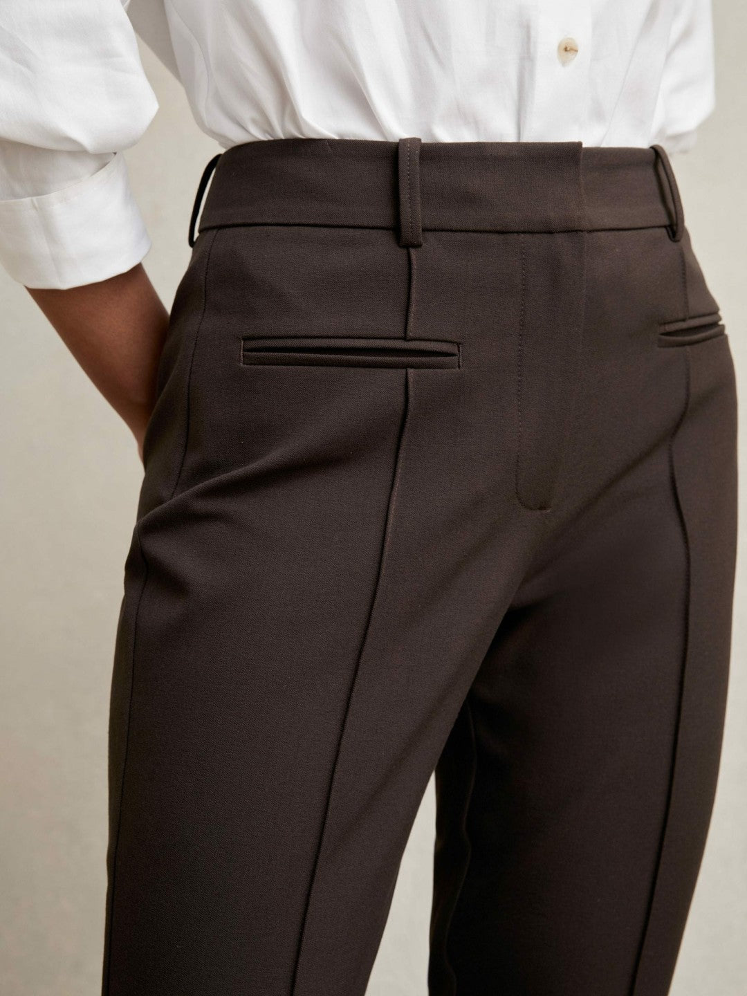 Petite Pintuck Tapered Trousers in Chocolate Brown