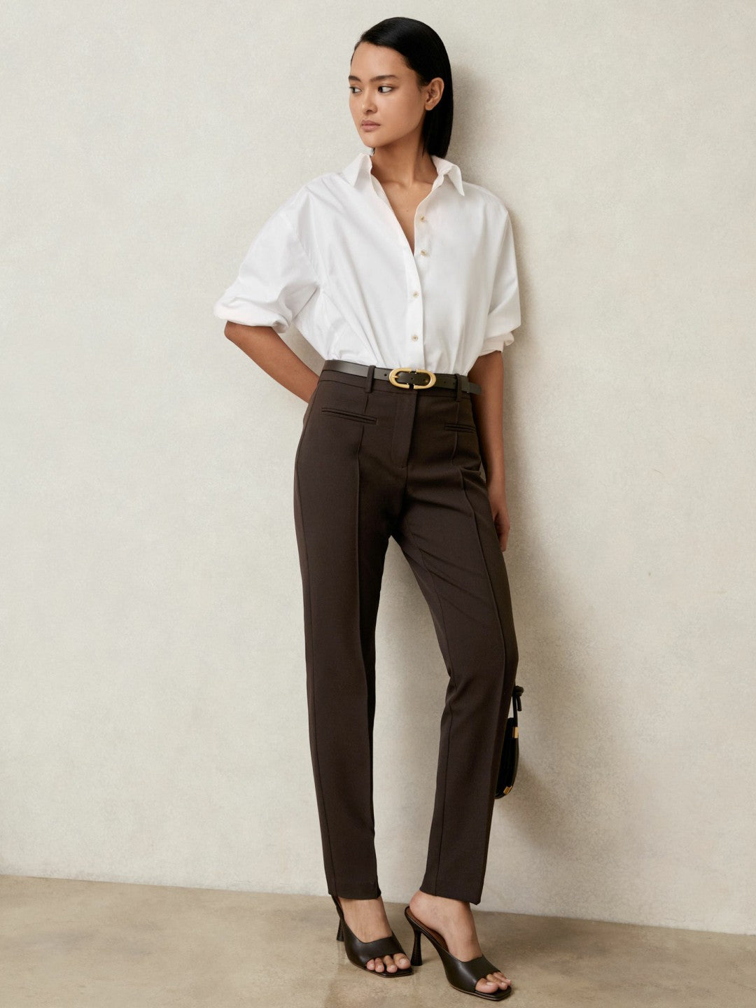 Petite Pintuck Tapered Trousers in Chocolate Brown