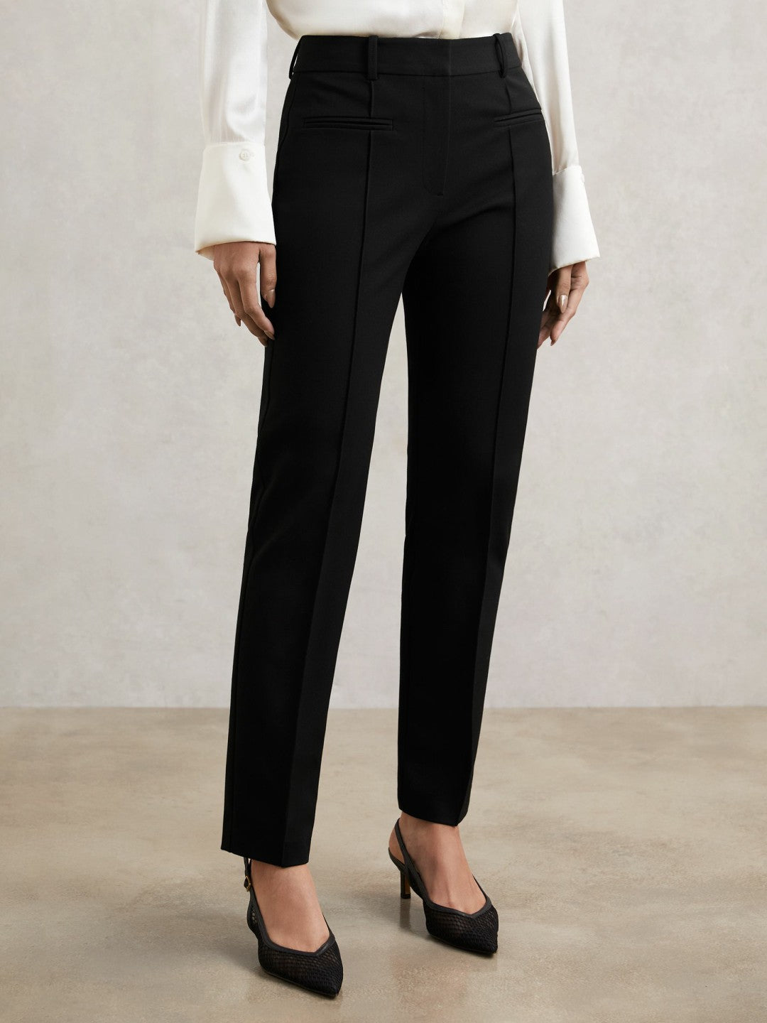 Pintuck Tapered Trousers in Black