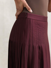Pleated Midi Skirt in Burgundy