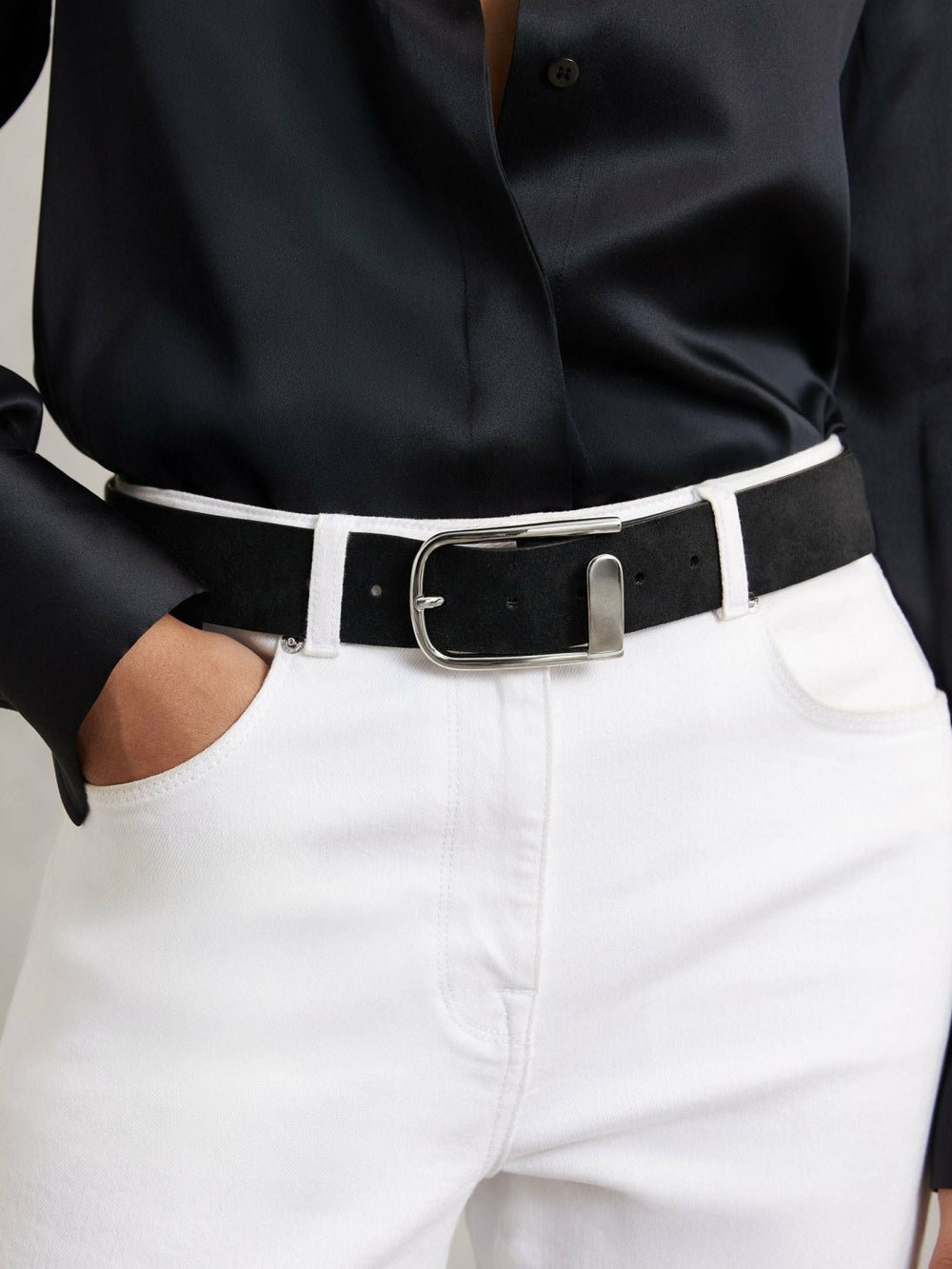 Suede Half-Keeper Belt in Black