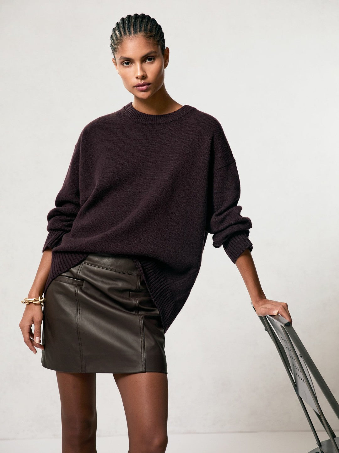 Leather Welt-Pocket Mini Skirt in Burgundy